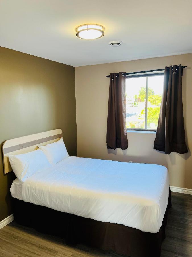 Super 8 By Wyndham Niagara Falls On Екстериор снимка