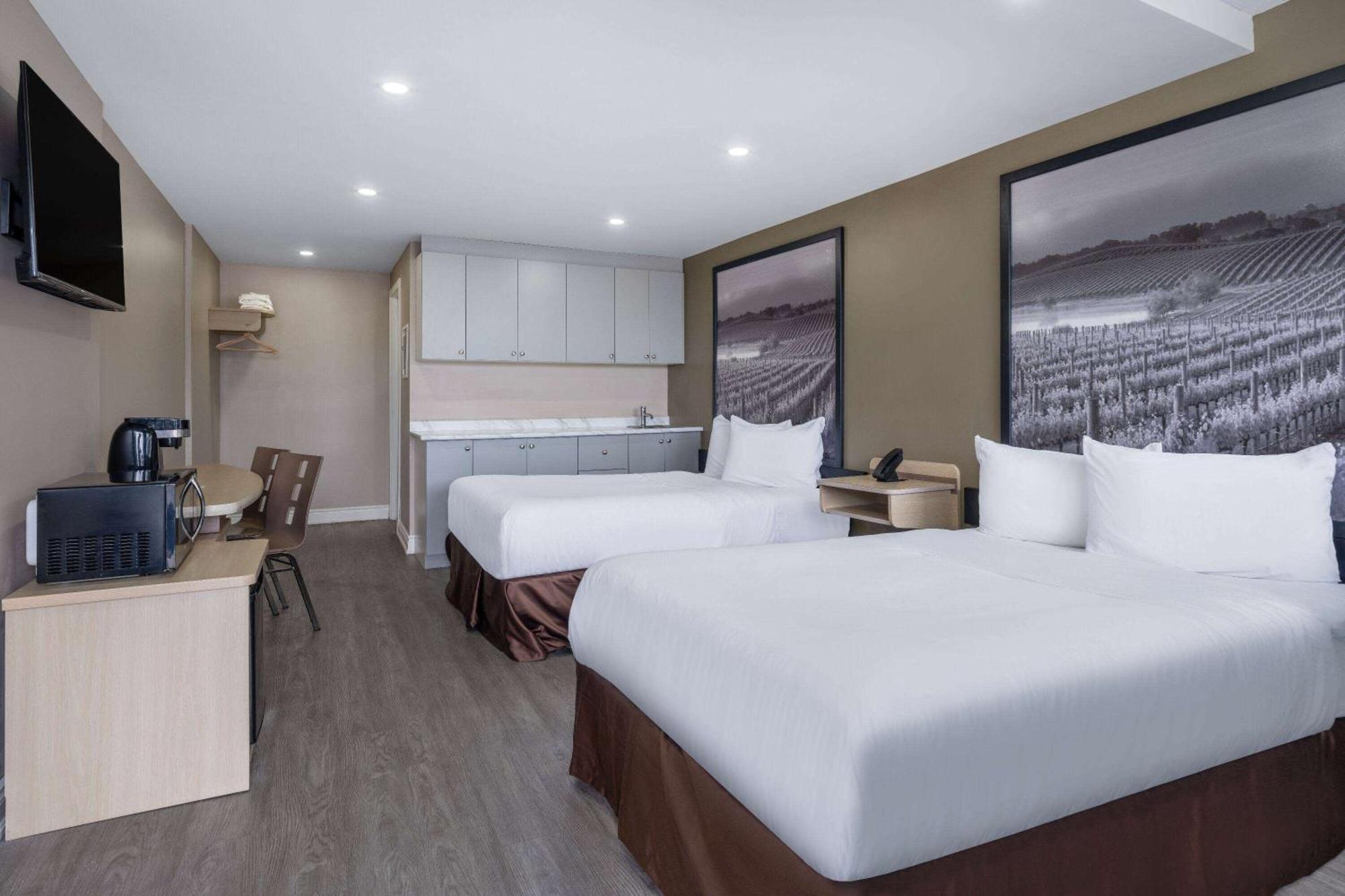Super 8 By Wyndham Niagara Falls On Екстериор снимка