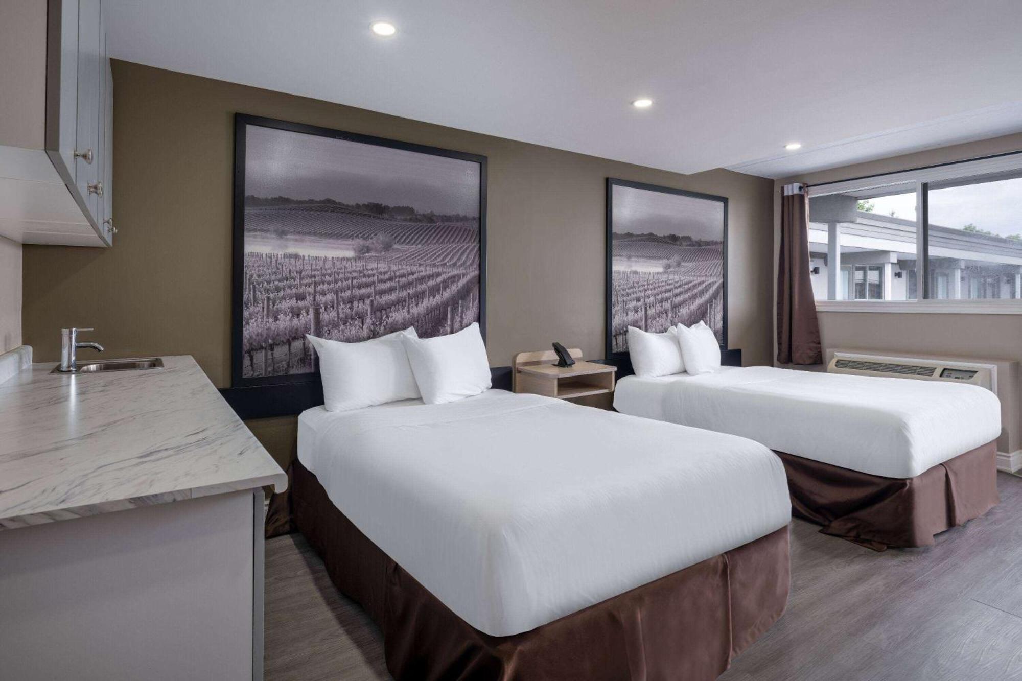 Super 8 By Wyndham Niagara Falls On Екстериор снимка