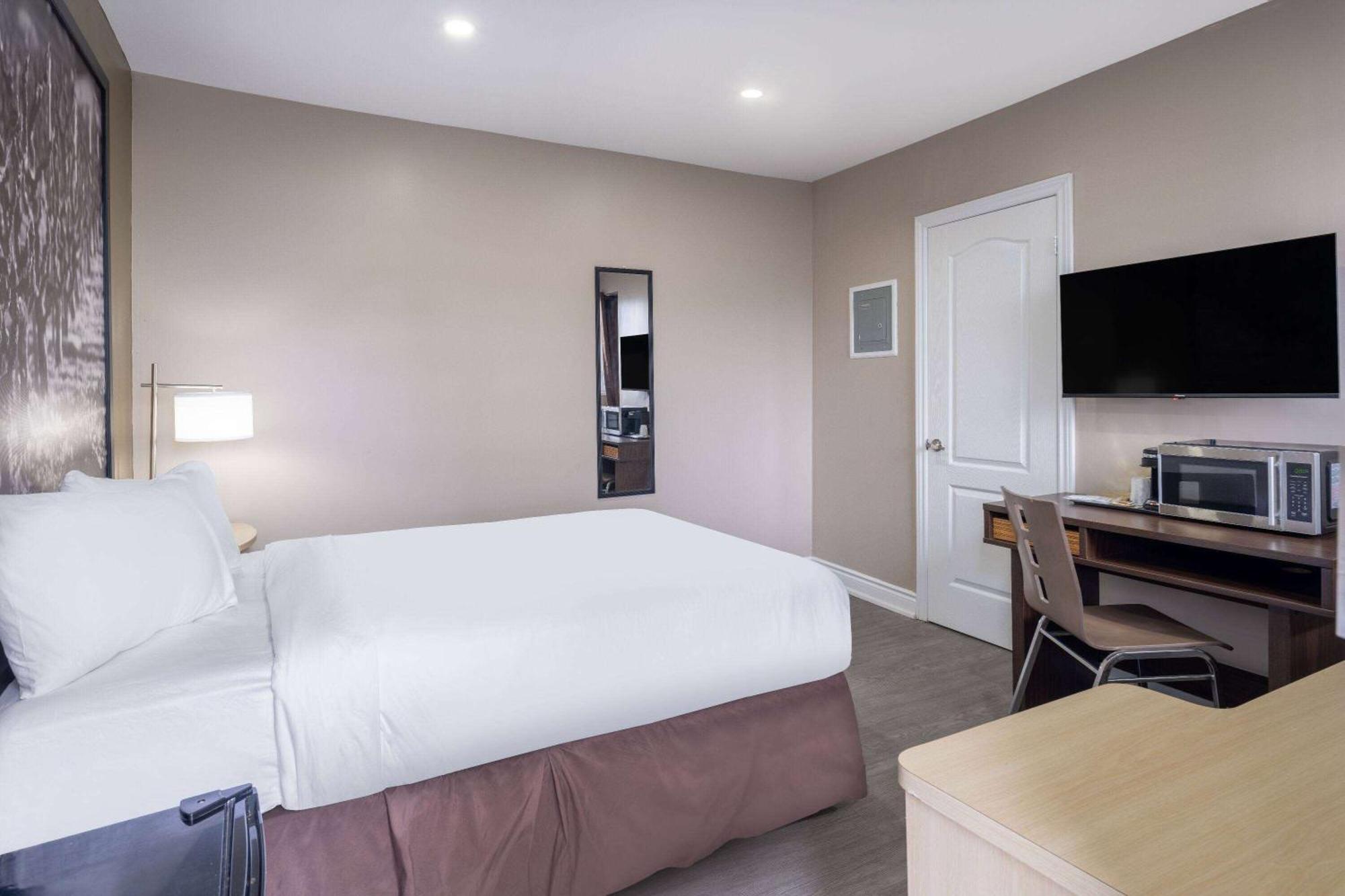 Super 8 By Wyndham Niagara Falls On Екстериор снимка