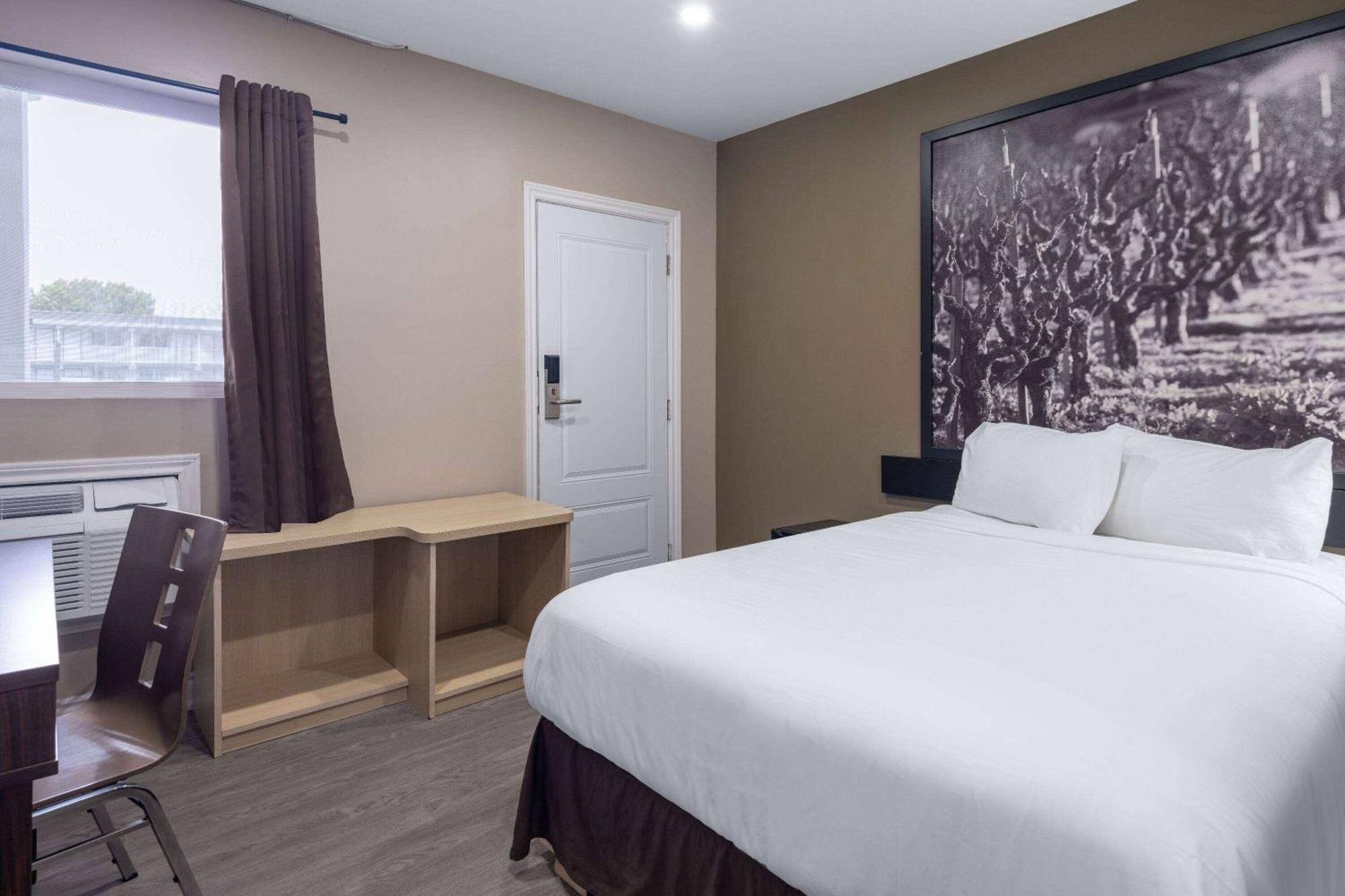 Super 8 By Wyndham Niagara Falls On Екстериор снимка